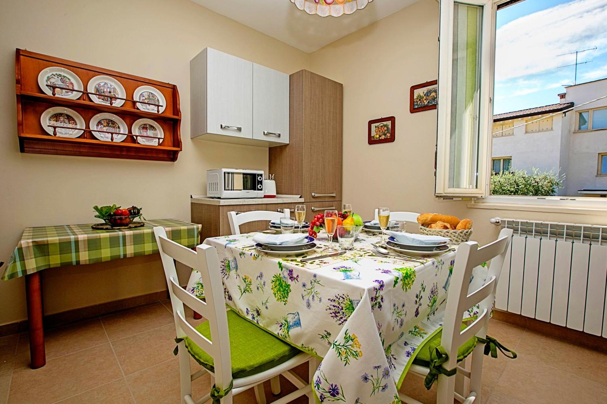Villa Mimosa - Appartamento 2 - Happy Rentals Desenzano del Garda Buitenkant foto