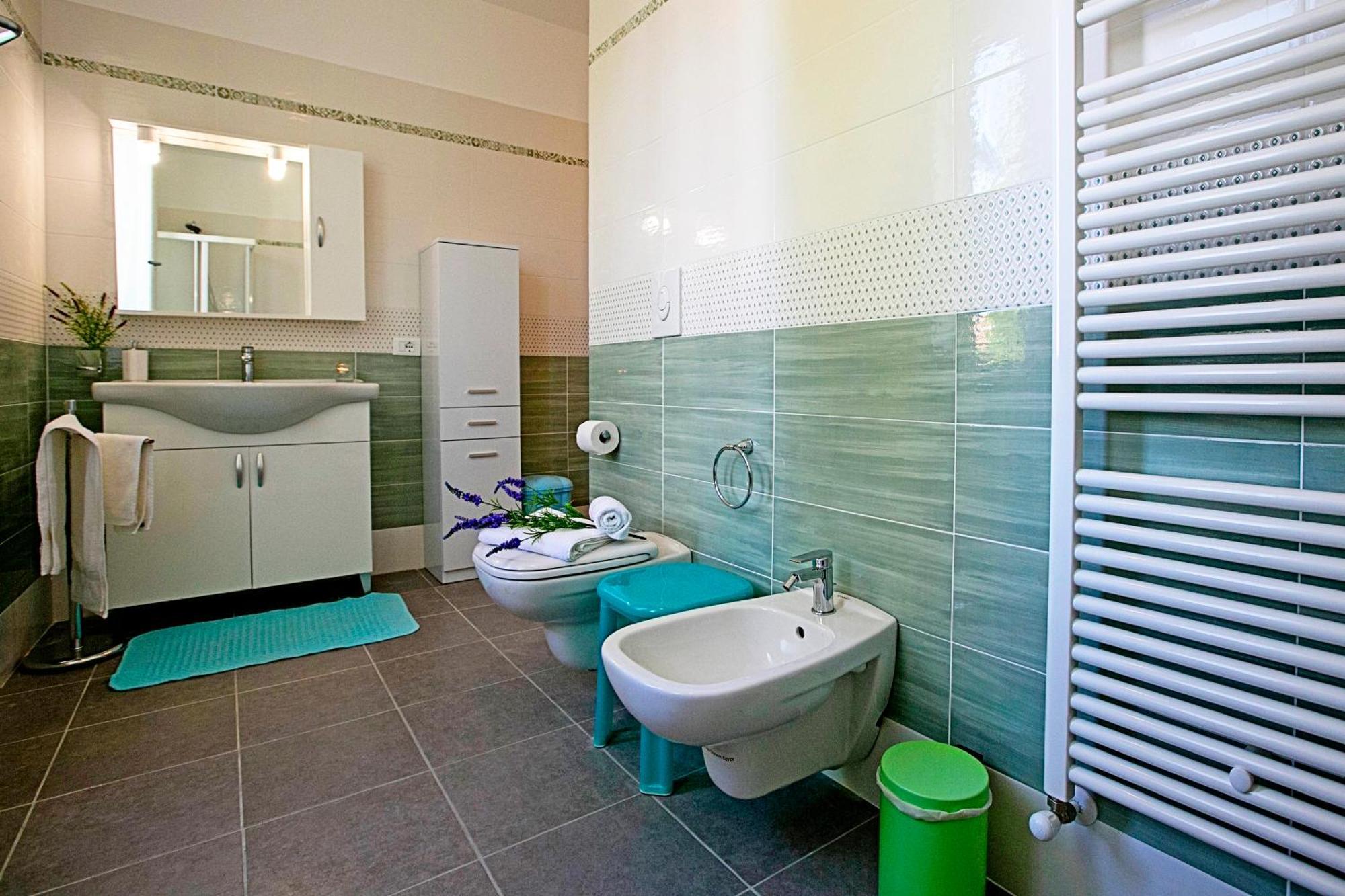 Villa Mimosa - Appartamento 2 - Happy Rentals Desenzano del Garda Buitenkant foto