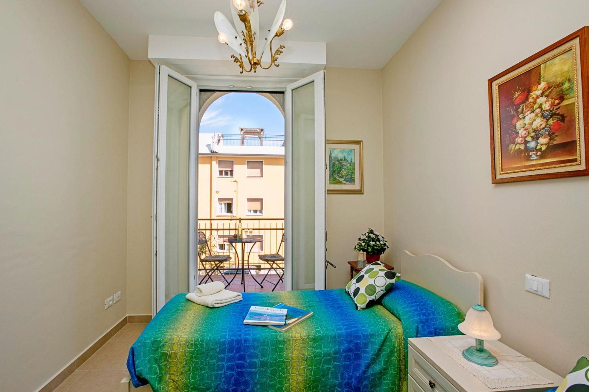 Villa Mimosa - Appartamento 2 - Happy Rentals Desenzano del Garda Buitenkant foto