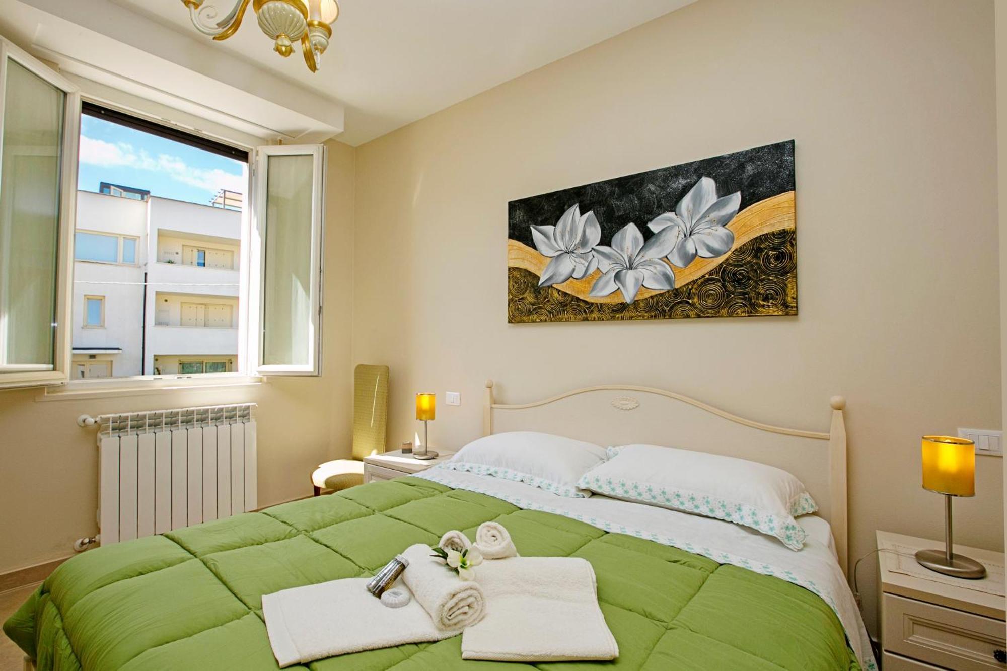 Villa Mimosa - Appartamento 2 - Happy Rentals Desenzano del Garda Buitenkant foto